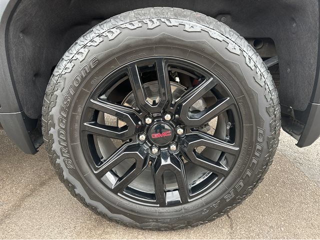 Used 2025 GMC Sierra 1500 Elevation w/ X31 Off-Road Package AWD/4WD image 17