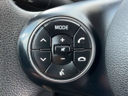 Used 2022 Kia Soul LX w/ Technology Package FWD image 21