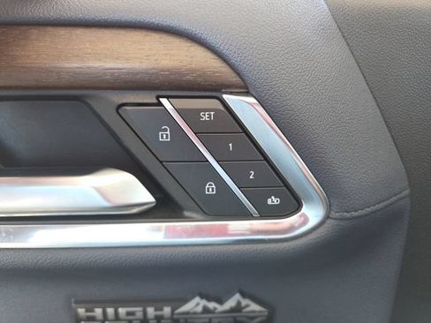 Used 2024 Chevrolet Silverado 1500 High Country AWD/4WD image 13