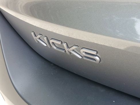 Used 2025 Nissan Kicks SV w/ SV Premium Package AWD/4WD image 7