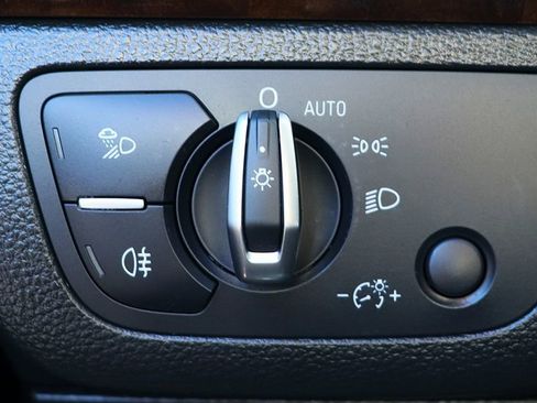 Used 2020 Audi Q5 2.0T Premium w/ Convenience Package image 42