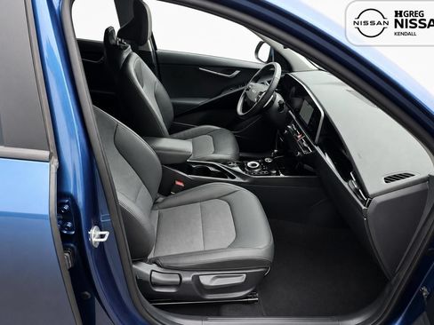 Used 2023 Kia Niro Wind w/ Wind Preserve Package FWD image 12