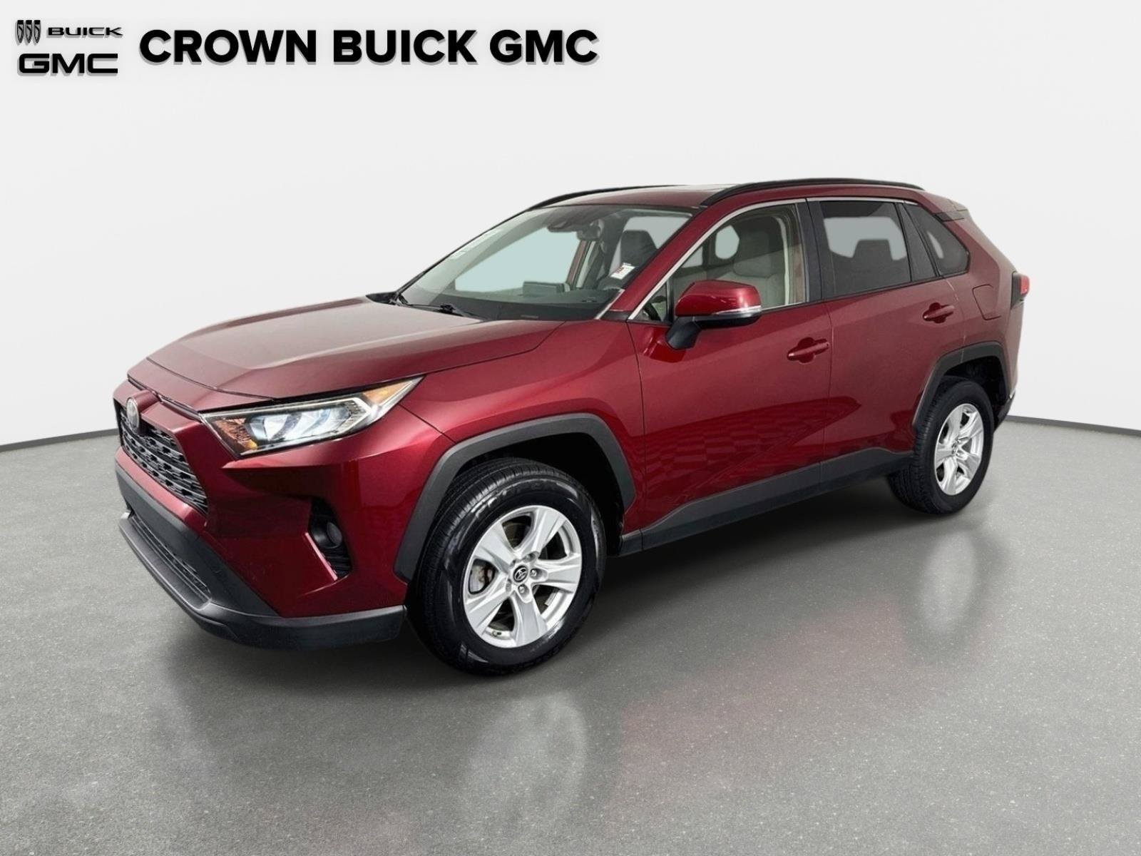 Used 2019 Toyota RAV4 XLE w/ Convenience Package FWD image 1