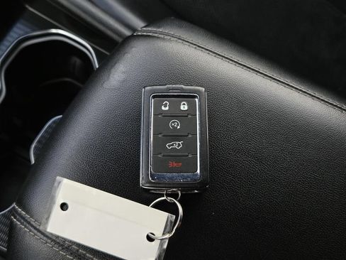 Used 2024 Jeep Grand Cherokee Altitude RWD image 33