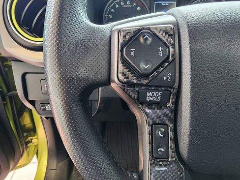 Used 2023 Toyota Tacoma TRD Off-Road image 19