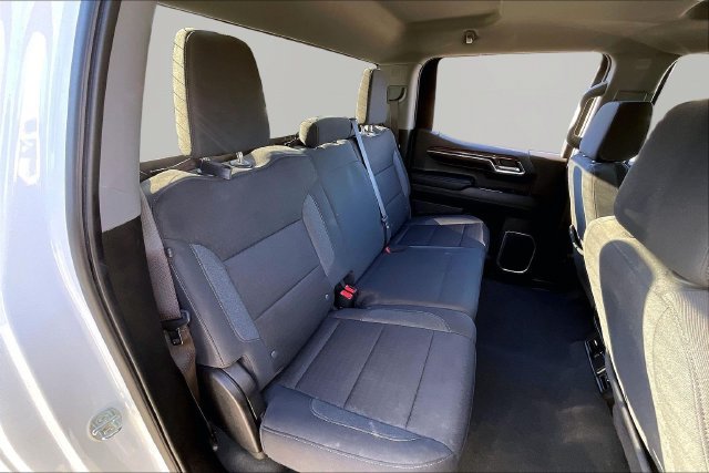 Used 2023 Chevrolet Silverado 1500 LT AWD/4WD image 17