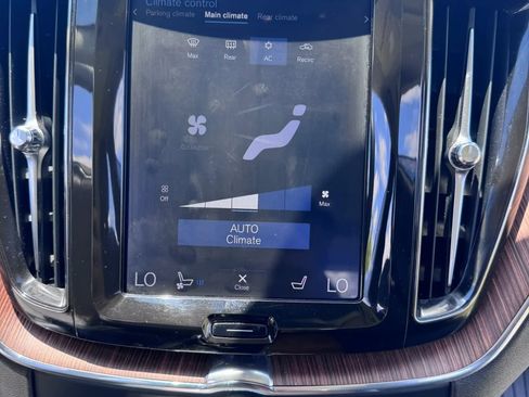 Used 2019 Volvo XC60 T5 Inscription w/ Protection Package Premier AWD/4WD image 19