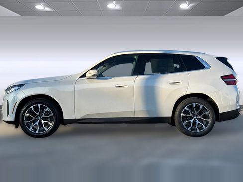 Used 2026 BMW X3 xDrive30i w/ Premium Package AWD/4WD image 2