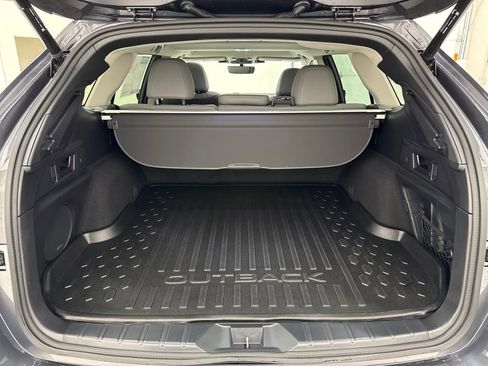 Used 2023 Subaru Outback Limited image 26