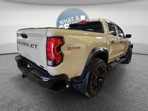 Used 2024 Chevrolet Colorado Trail Boss w/ Advanced Trailering Package AWD/4WD image 4