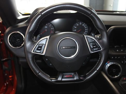 Used 2022 Chevrolet Camaro SS RWD image 11