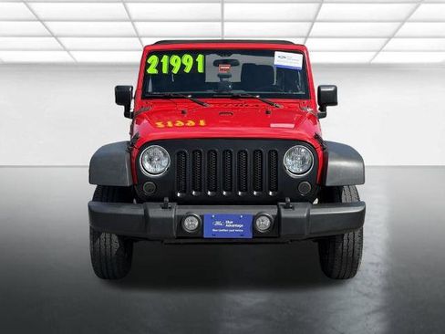 Used 2018 Jeep Wrangler Sport AWD/4WD image 2
