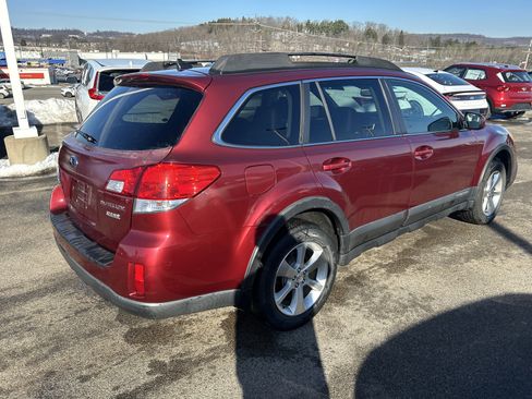Used 2013 Subaru Outback 2.5i Limited w/ Moonroof Pkg image 5