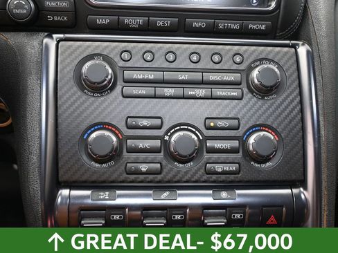 Used 2012 Nissan GT-R Premium image 30