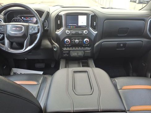 Used 2019 GMC Sierra 1500 AT4 w/ AT4 Premium Package AWD/4WD image 11