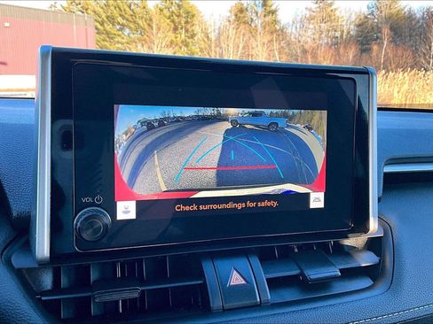 Used 2025 Toyota RAV4 LE image 27