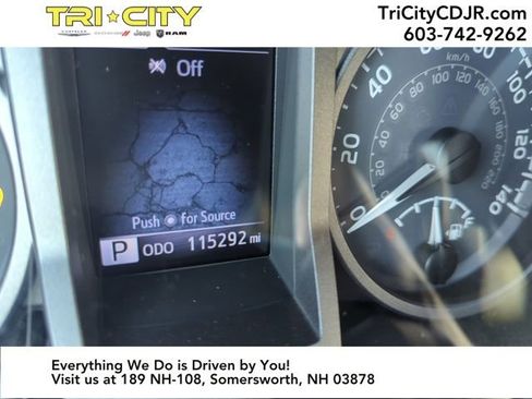 Used 2016 Toyota Tacoma TRD Off-Road image 21