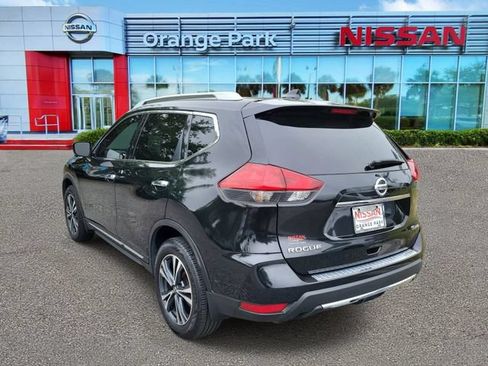 Used 2017 Nissan Rogue SL w/ SL Premium Package AWD/4WD image 3
