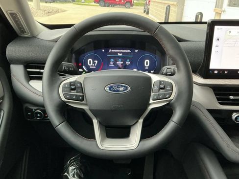 New 2026 Ford Explorer Active w/ Active Comfort Package AWD/4WD image 16