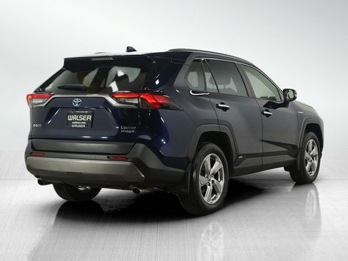 Used 2020 Toyota RAV4 Limited image 5
