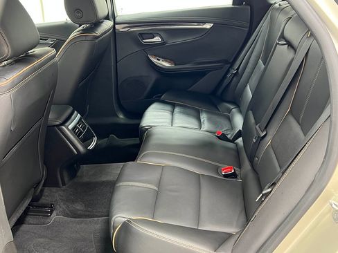 Used 2015 Chevrolet Impala LTZ FWD image 31