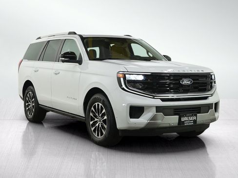 Used 2025 Ford Expedition Platinum AWD/4WD image 9