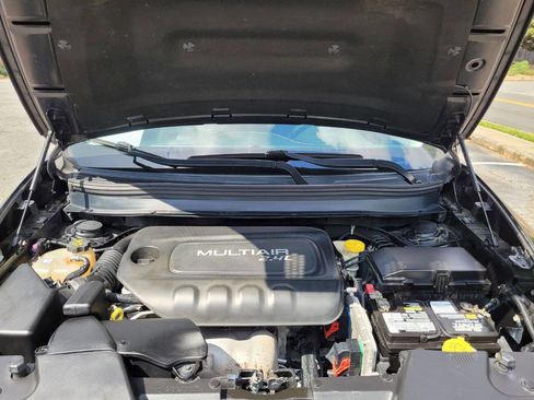 Used 2015 Jeep Cherokee Sport w/ Sport Appearance Group image 16