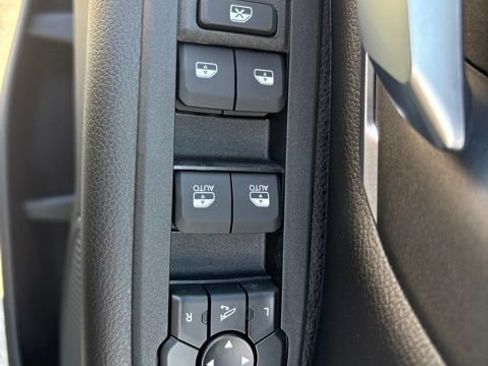 New 2026 RAM 1500 Lone Star w/ Night Edition AWD/4WD image 33