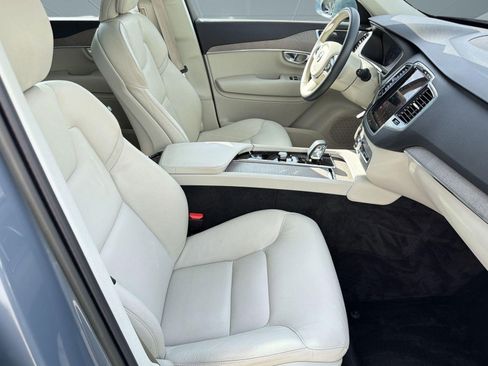 Certified 2023 Volvo XC90 B6 Plus w/ Protection Package Premier image 31