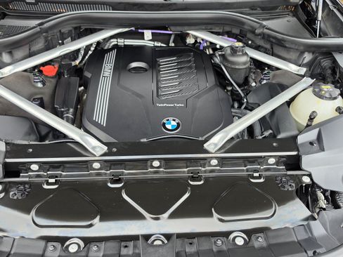 Used 2022 BMW X7 xDrive40i w/ Premium Package AWD/4WD image 17