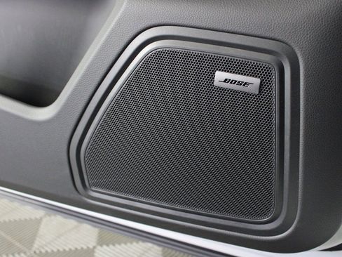 Used 2025 Porsche Macan image 17