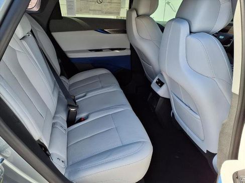 New 2025 Cadillac Optiq Luxury 2 image 10