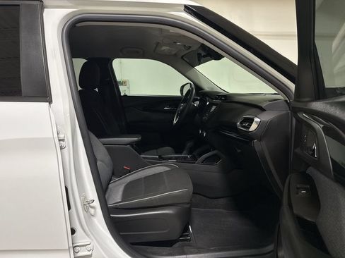 Used 2023 Chevrolet TrailBlazer LT FWD image 21