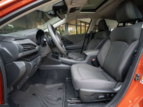 Certified 2024 Subaru Crosstrek 2.0i Premium AWD/4WD image 8