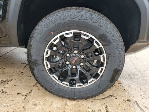 New 2026 GMC Canyon AT4 image 6