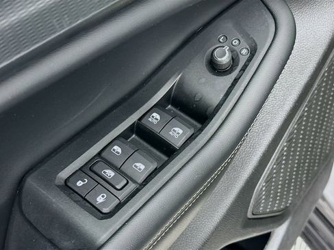 Certified 2024 Jeep Grand Cherokee Altitude image 26