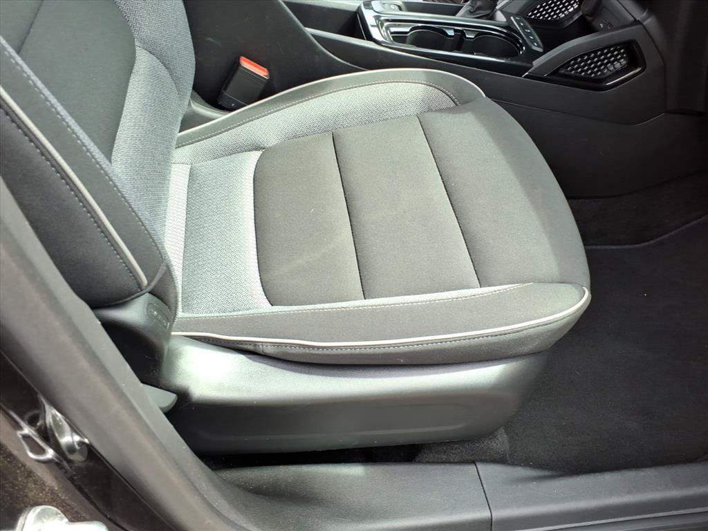 Used 2025 Chevrolet TrailBlazer LT AWD/4WD image 15