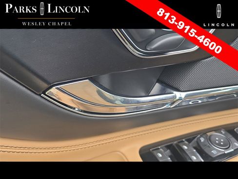 Used 2020 Lincoln Corsair Reserve image 18