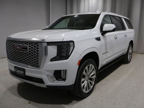 Used 2024 GMC Yukon XL Denali w/ Denali Reserve Package image 7