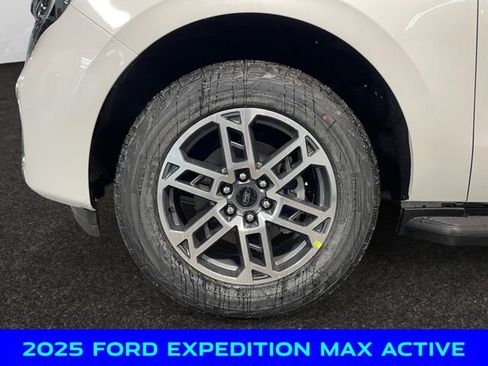 New 2025 Ford Expedition Max Active image 14
