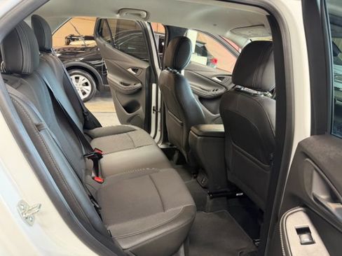 Used 2025 Buick Encore GX Preferred AWD/4WD image 29