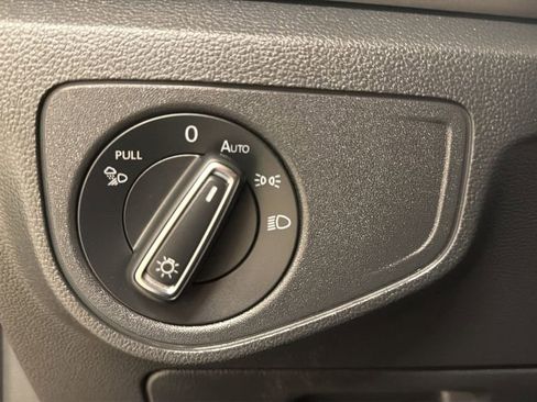 Used 2021 Volkswagen Atlas SE w/ Panoramic Sunroof Package FWD image 17