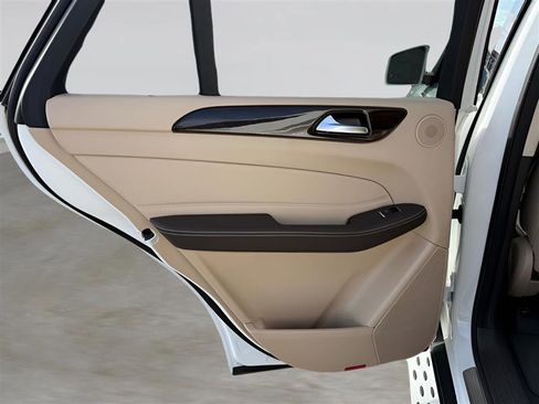 Used 2018 Mercedes-Benz GLE 350 image 26