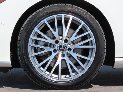 Used 2025 Mercedes-Benz CLA 250 4MATIC image 13