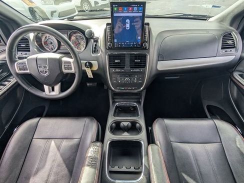 Used 2018 Dodge Grand Caravan GT image 11