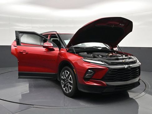 Used 2024 Chevrolet Blazer RS FWD image 39