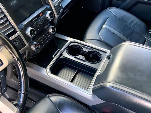 Used 2020 Ford F250 Platinum w/ FX4 Off-Road Package image 17