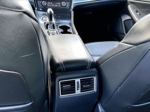 Used 2020 Nissan Maxima 3.5 SV w/ Floor Mat Group image 10