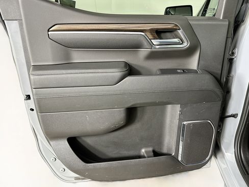 Used 2024 Chevrolet Silverado 1500 LT image 26