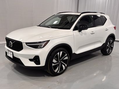 Certified 2025 Volvo XC40 B5 Plus